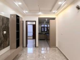 2 BHK Builder Floor For Rent in Laxmi Nagar Delhi  8146864