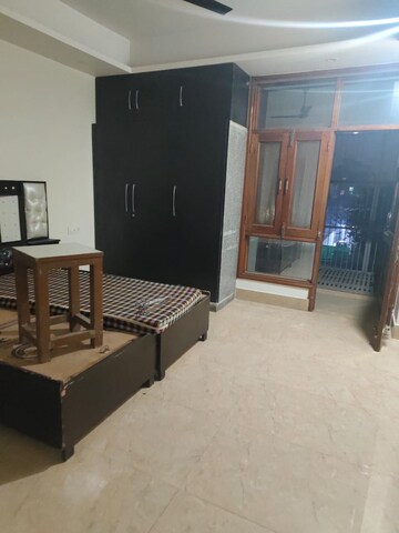 2 BHK Builder Floor For Rent in RWA Apartments Sector 31 Noida  8146881