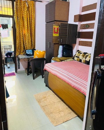 Bedroom in 2 BHK Builder Floor at Mini Mig Flat, Indrapuram – for Sale
