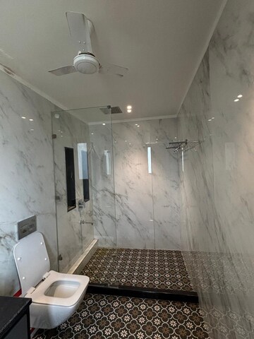 Bathroom in 3 BHK Builder Floor at DLF City Phase IV, Dlf Phase iv – for Rent