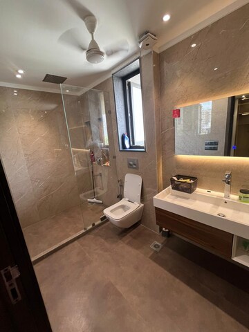 Kitchen in 3 BHK Builder Floor at DLF City Phase IV, Dlf Phase iv – for Rent