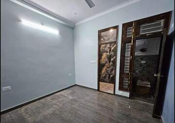 Room in 2 BHK Independent House at Gomti Nagar – for Rent
