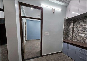 Room in 2 BHK Independent House at Gomti Nagar – for Rent