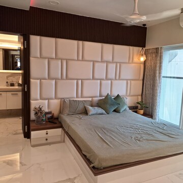 Bedroom in 2 BHK Apartment at Lodha Kiara, Kamala Mill – for Rent