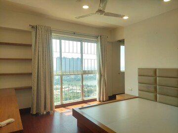 Room in 3.5 BHK Apartment at Karle Zenith Residence, Nagavara – for Rent