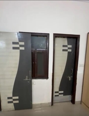 Furnished Amenities in 2 BHK Builder Floor at Vasundhara Sector 5 – for Rent