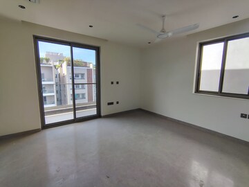 Room in 4 BHK Apartment at Fortune Icon, Banjara Hills – for Rent