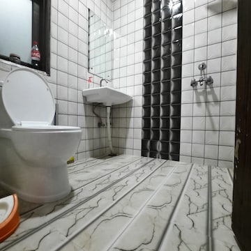 Bathroom in 1 BHK Apartment at Malviya Nagar – for Rent