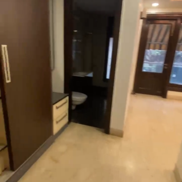 Room in 3.5 BHK Builder Floor at Green Park Extension – for Rent
