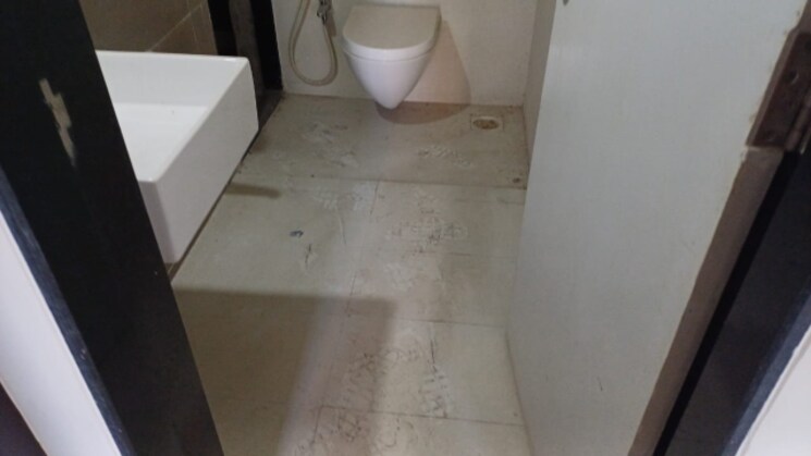 Bathroom, thane west 2 Bedroom 569 Sq.Ft. Apartment In Thane West Thane 8147082