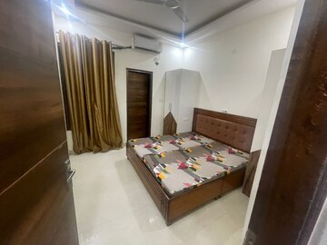 Bedroom in 2 BHK Builder Floor at Sector 115 – for Rent