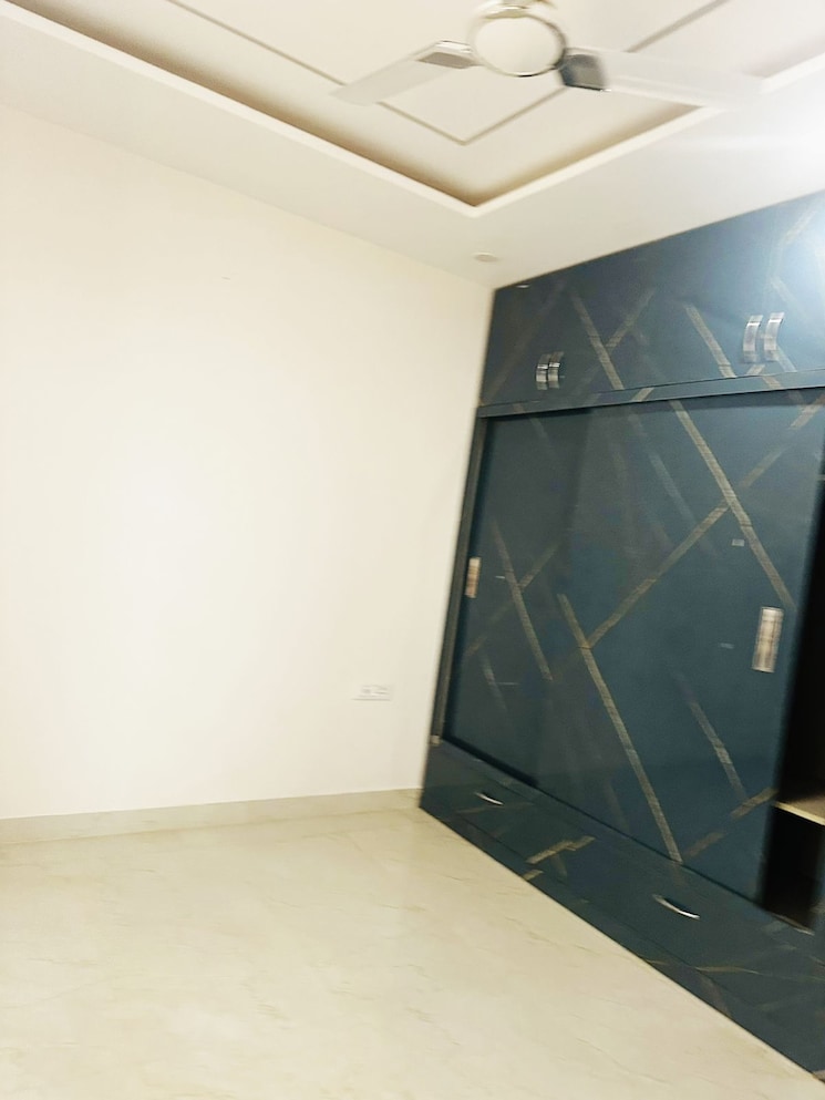 Room, sector 115 3 Bedroom 1550 Sq.Ft. Apartment In Sector 115 Mohali 8147115