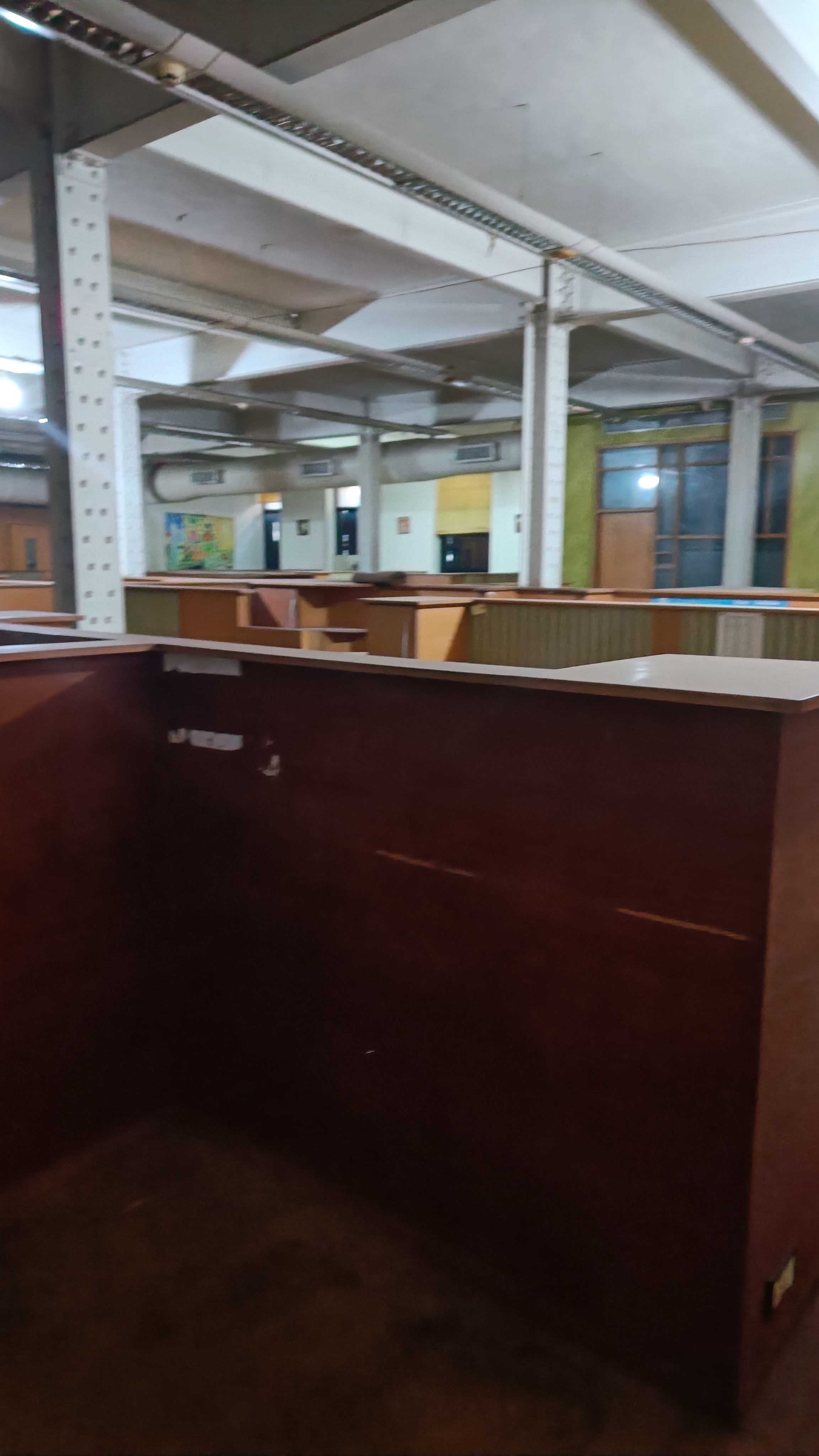 Office Space For Sale in Cst Station 