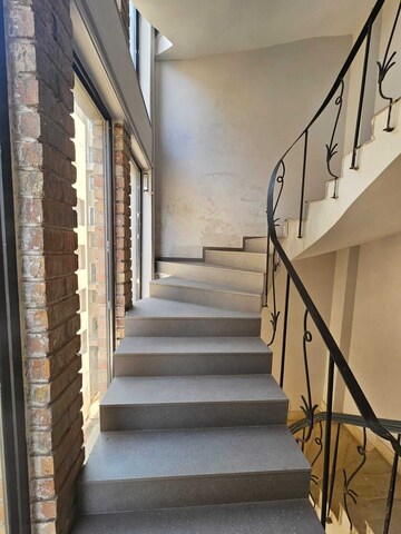 Staircase in  Warehouse at Ratu Road – for Rent