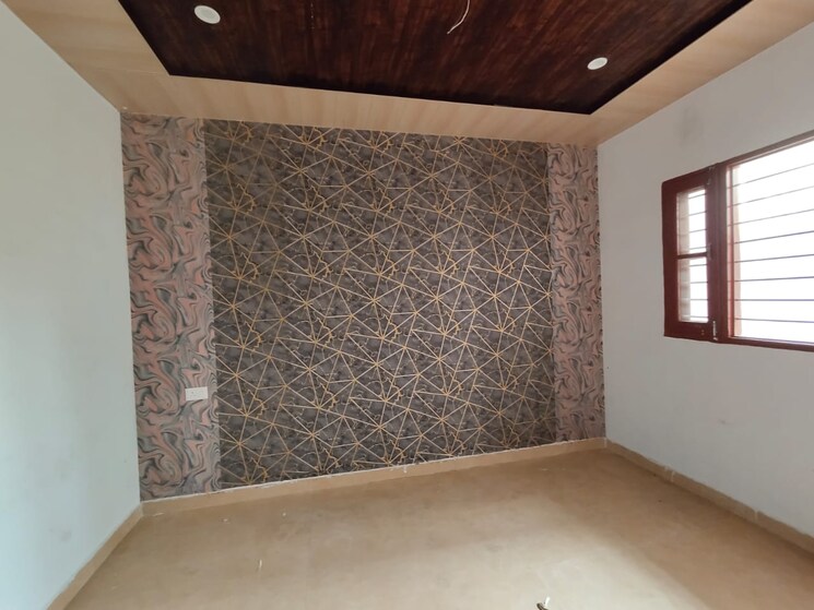 Bedroom, kharar mohali road 3 Bedroom 100 Sq.Yd. Independent House In Kharar Mohali Road Kharar 8147382
