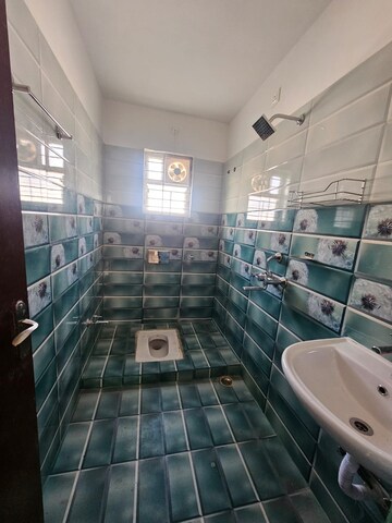 Bathroom in 3 BHK Apartment at Lalpur – for Rent
