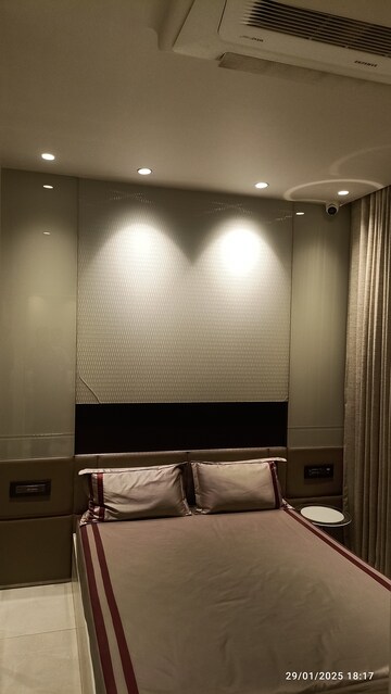 Bedroom in 2 BHK Apartment at Unique Ivana, Mira Road – for Rent