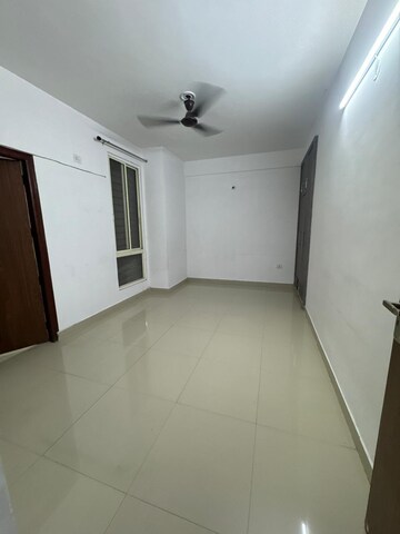 Room in 2 BHK Apartment at GTM The Capital, Aman Vihar – for Rent