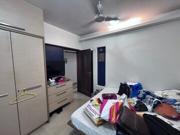 Bedroom in 3 BHK Apartment at Bandra West – for Rent