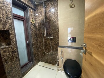 Bathroom in 4 BHK Apartment at HDIL Metropolis Residences, Andheri West – for Sale