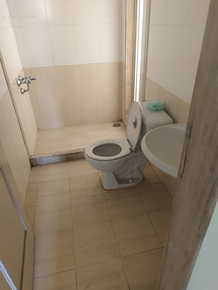 Master Bedroom, hiranandani-estate-alina 2 Bedroom 970 Sq.Ft. Apartment In Ghodbunder Road Thane 8147435