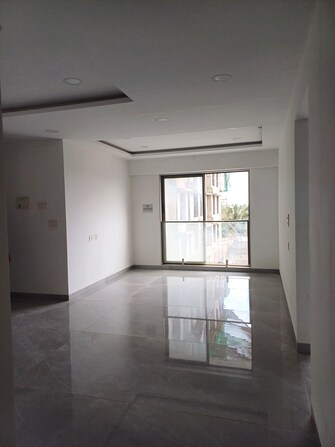 2 BHK Apartment For Rent in Dev Leo Tower Oshiwara Mumbai  8147490