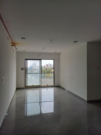 2 BHK Apartment For Rent in Dev Leo Tower Oshiwara Mumbai  8147490