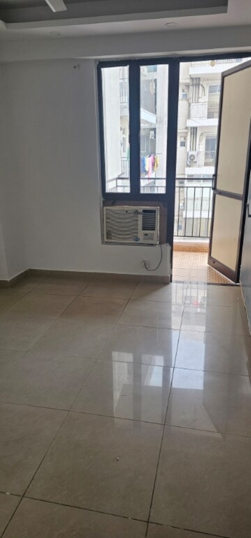 Room in 2 BHK Apartment at LandCraft River Heights, Raj Nagar Extension – for Sale