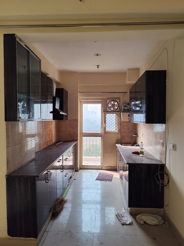 Kitchen in 2.5 BHK Apartment at Sector 75 – for Rent