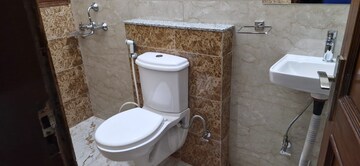 Bathroom in 1.5 BHK Independent House at Sector 56 – for Rent