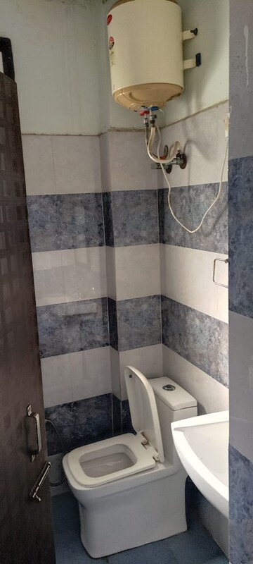 Bathroom in 1 RK Apartment at Unitech Arcadia, South City 2 – for Rent