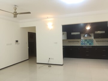 Room in 2 BHK Apartment at Salarpuria Sattva Greenage, Hosur Road – for Sale