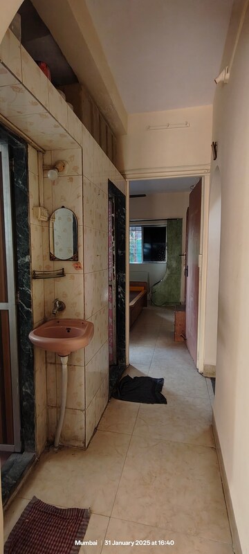 Master Bedroom in 1 BHK Apartment at Shree Sainath, Bhandup East – for Rent