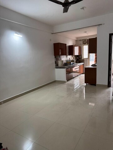 2 BHK Apartment For Rent in GTM The Capital, Aman Vihar
