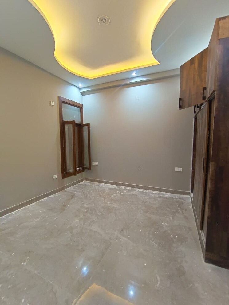 Room, srishti-greenfield-homes 4 Bedroom 2400 Sq.Ft. Builder Floor In Green Fields Colony Faridabad 8147674