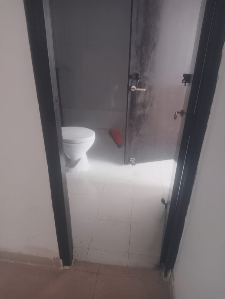 Bathroom, gh-7-crossings-republik 3 Bedroom 1725 Sq.Ft. Apartment In Vijay Nagar Ghaziabad 8147784