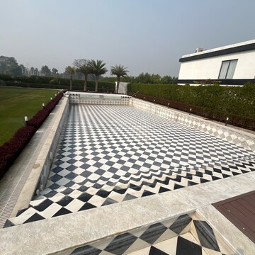 5 BHK Villa – Exterior View View at Chattarpur - for Rent