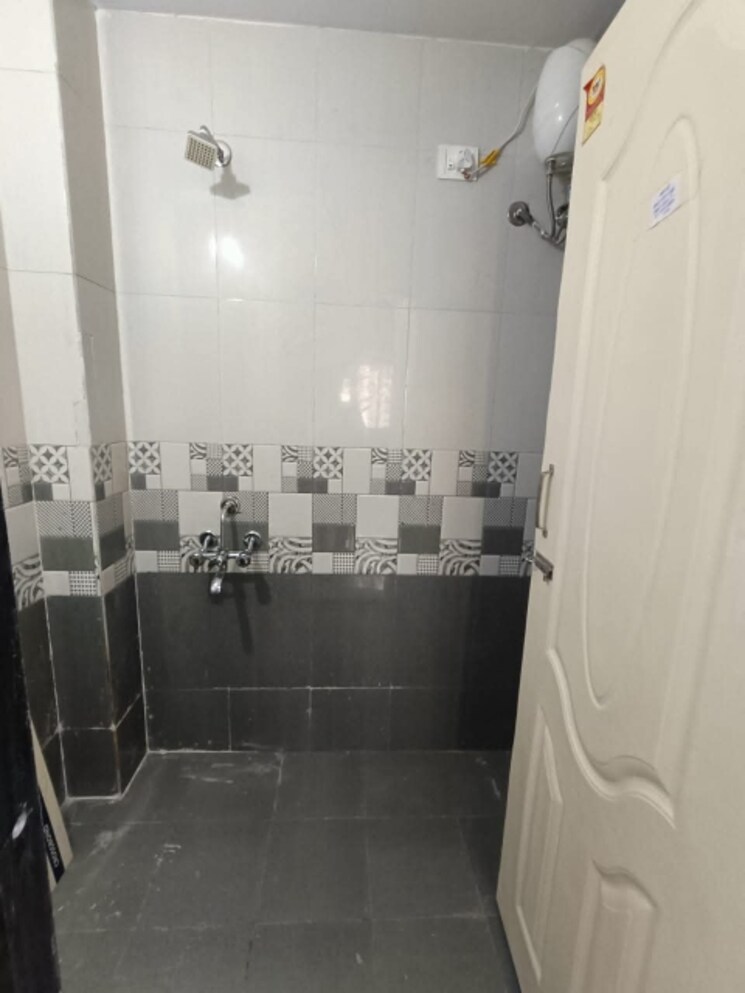 Bathroom, rashmi-classic 1 Bedroom 328 Sq.Ft. Apartment In Vasai East Palghar 8147804