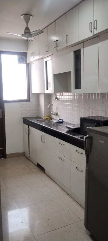Kitchen in 1 BHK Builder Floor at Sector 54 – for Rent