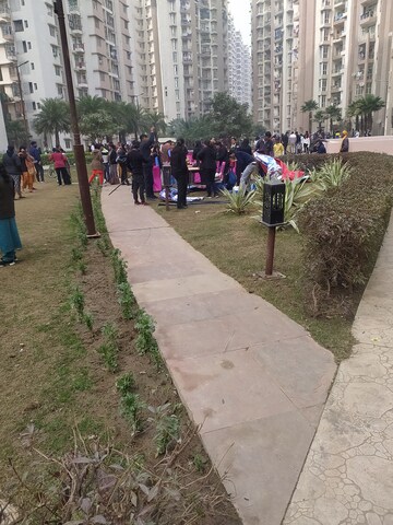 Staircase in 3 BHK Apartment at Supertech Czar Suites, Omicron I Greater Noida – for Sale