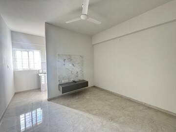 Room in 1 BHK Builder Floor at Hsr Layout – for Rent