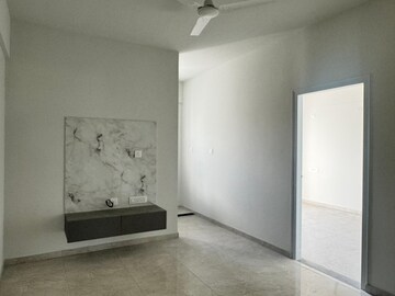 Room in 1 BHK Builder Floor at Hsr Layout – for Rent