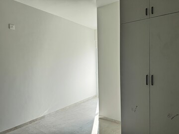 Room in 1 BHK Builder Floor at Hsr Layout – for Rent