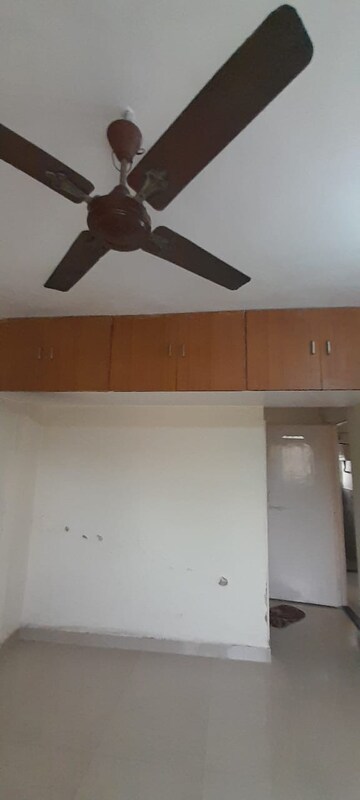 Furnished Amenities in 2 BHK Apartment at Sector 18 Kopar Khairane – for Rent