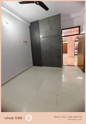 Room in 2 BHK Independent House at Gomti Nagar – for Rent