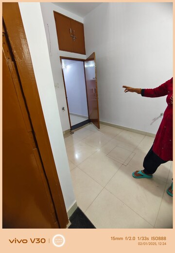 Bedroom in 2 BHK Independent House at Gomti Nagar – for Rent