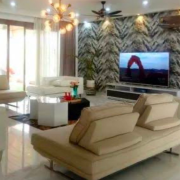 Living Room in 2 BHK Builder Floor at Ardee City, Indira Colony 2 – for Rent