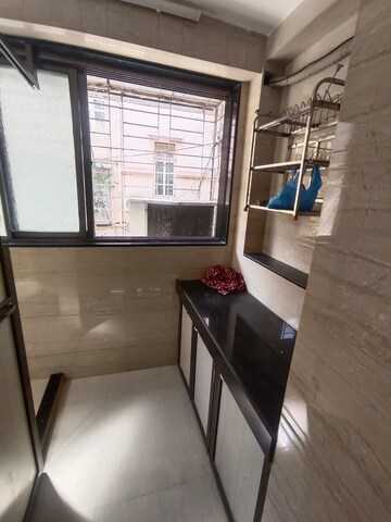 Team Area in 1 RK Apartment at Colaba – for Rent