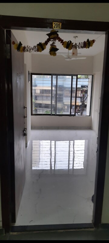 Room in 1 BHK Apartment at Andheri East – for Rent