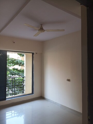 Room in 2 BHK Apartment at Mahavir Kanti Avenue, Nalasopara East – for Sale